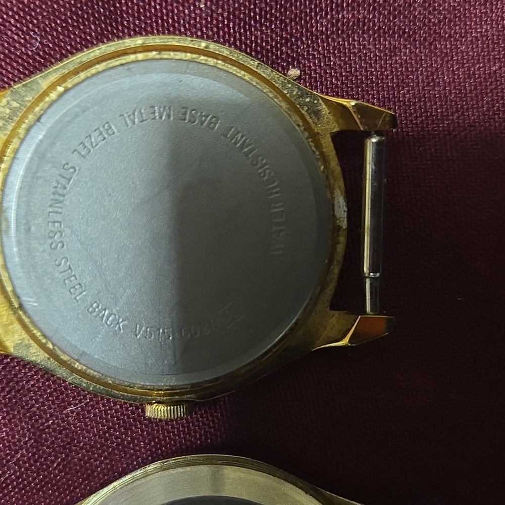 VINTAGE AND RARE Mickey Mouse Gold Watches Set - Picture 4 of 7